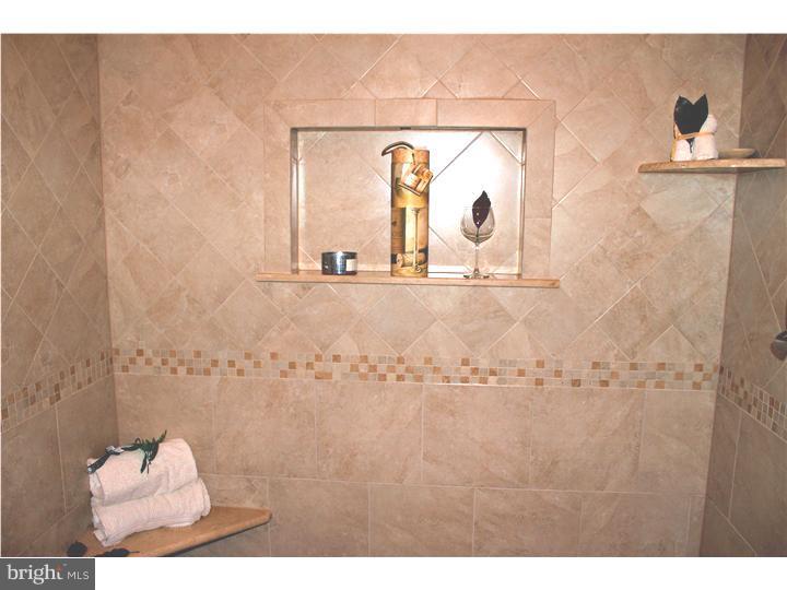 4 Hill Road Burlington, NJ 08016 - Photo 11 of 22 Master Bathroom