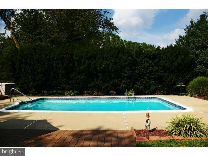 4 Hill Road Burlington, NJ 08016 - Photo 16 of 22 Pool