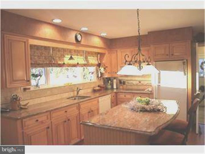 4 Hill Road Burlington, NJ 08016 - Photo 4 of 22 Kitchen