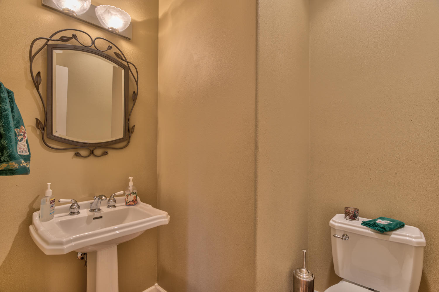 60210 Woodside Loop Bend, OR 97702 - Photo 21 of 43 60210 Woodside Loop - 29