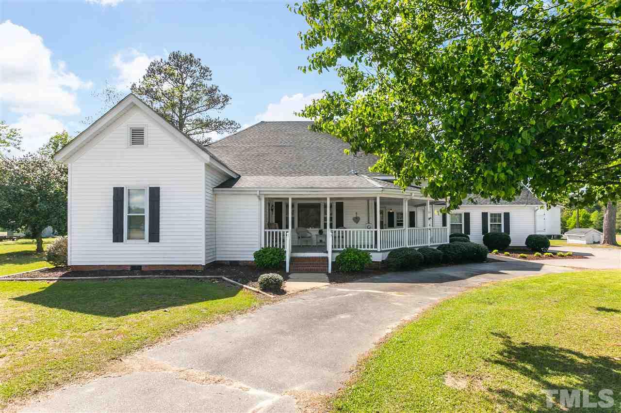 856 Old Sanders Road Smithfield, NC 27577 - Photo 2 of 27 Gallery Image 2