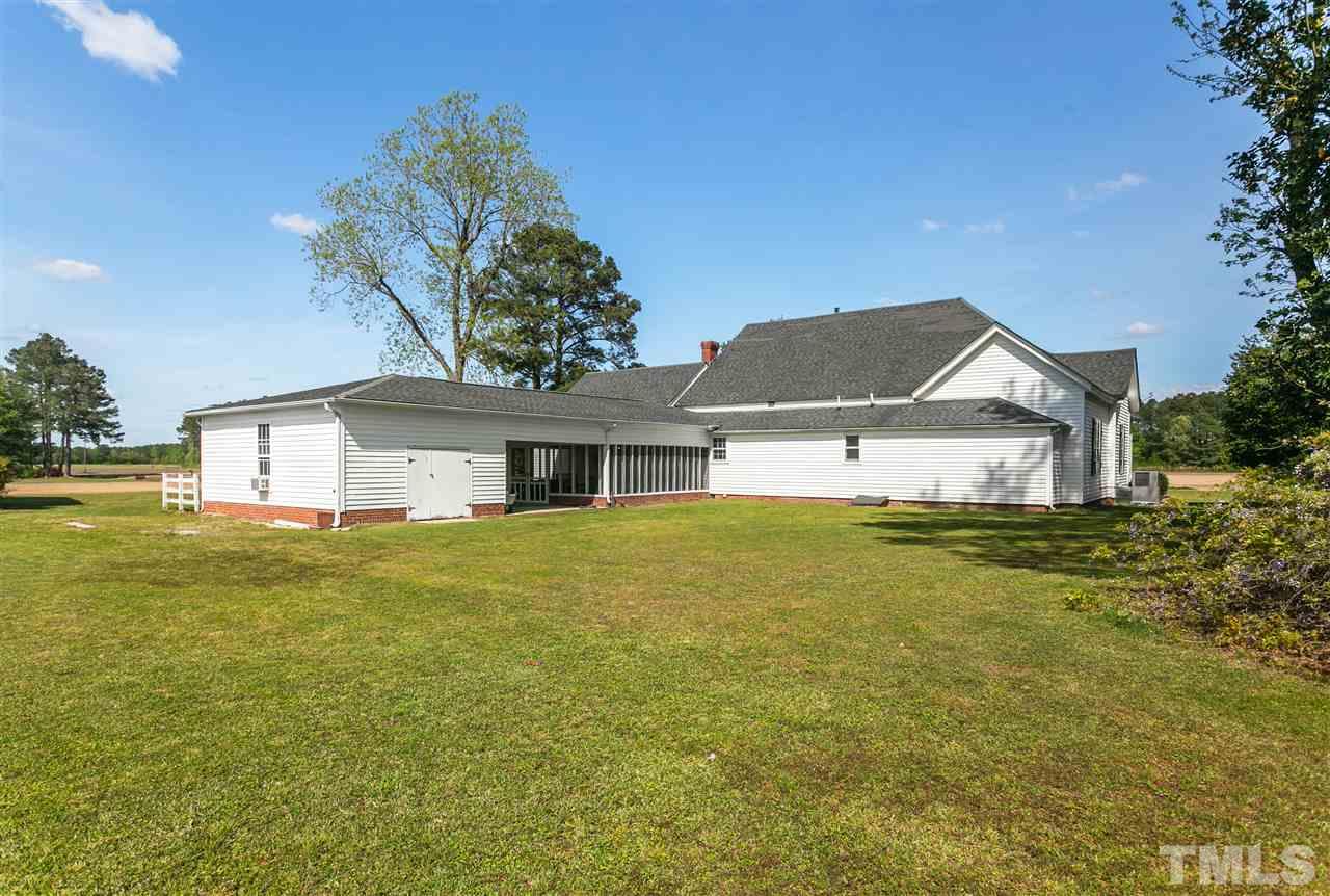 856 Old Sanders Road Smithfield, NC 27577 - Photo 11 of 27 Gallery Image 11