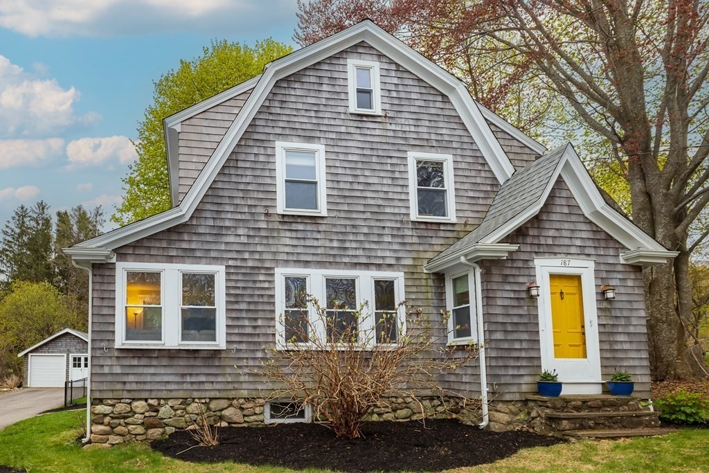 187 Beaver Dam Road Scituate, MA 02066 - Photo 2 of 31 Gallery Image 2