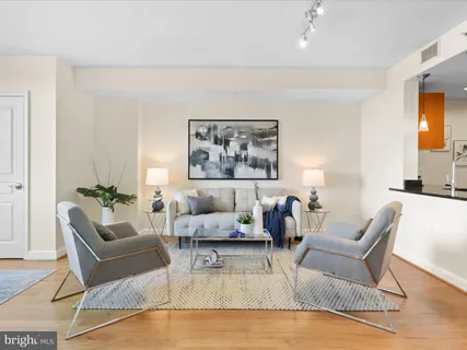 $319,900 | 2451 Midtown Avenue, Unit 921, Alexandria, VA 22303