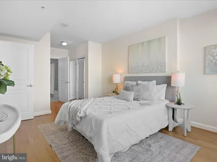 $319,900 | 2451 Midtown Avenue, Unit 921, Alexandria, VA 22303