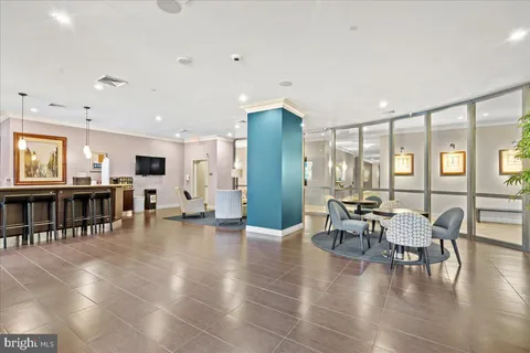 $319,900 | 2451 Midtown Avenue, Unit 921, Alexandria, VA 22303