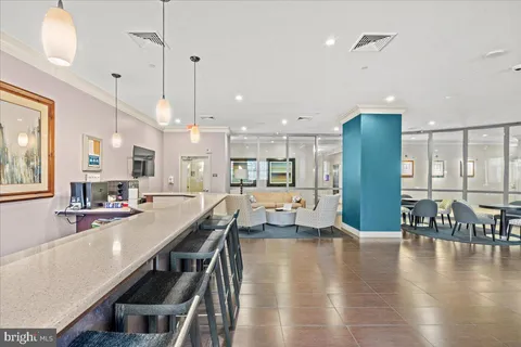 $319,900 | 2451 Midtown Avenue, Unit 921, Alexandria, VA 22303