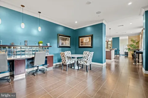 $319,900 | 2451 Midtown Avenue, Unit 921, Alexandria, VA 22303