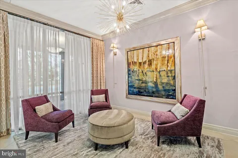 $319,900 | 2451 Midtown Avenue, Unit 921, Alexandria, VA 22303