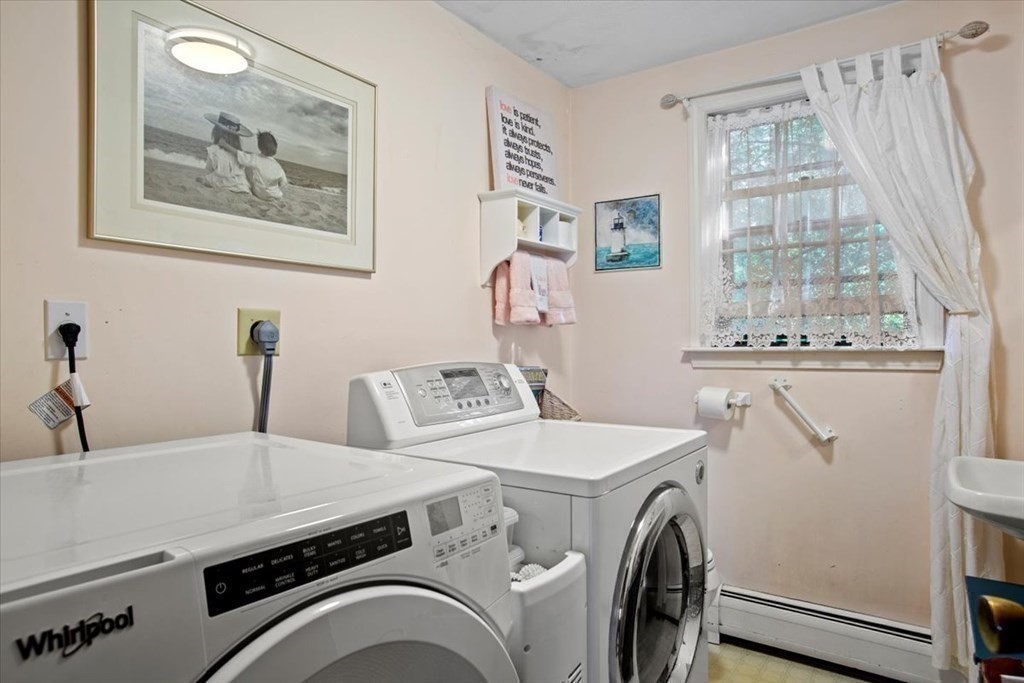 30 Mohawk Street Danvers, MA 01923 - Photo 14 of 36