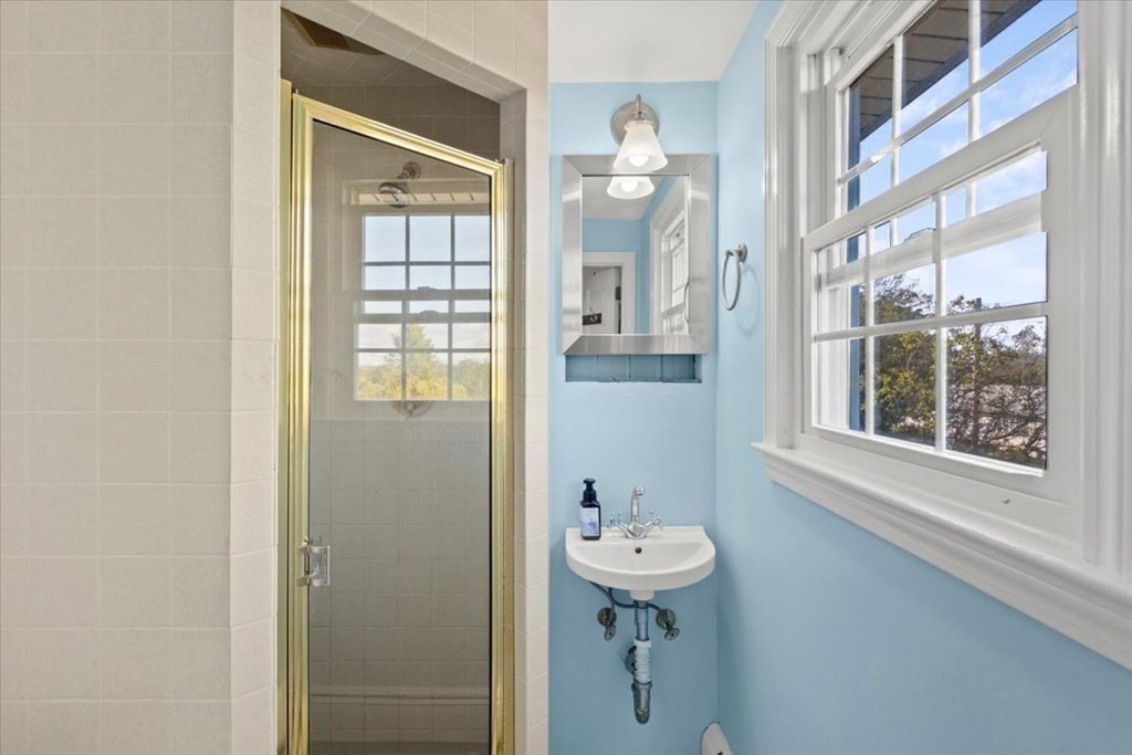 30 Mohawk Street Danvers, MA 01923 - Photo 21 of 36