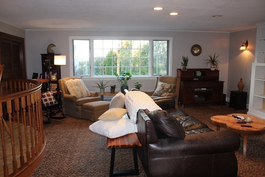 30 Mohawk Street Danvers, MA 01923 - Photo 4 of 36