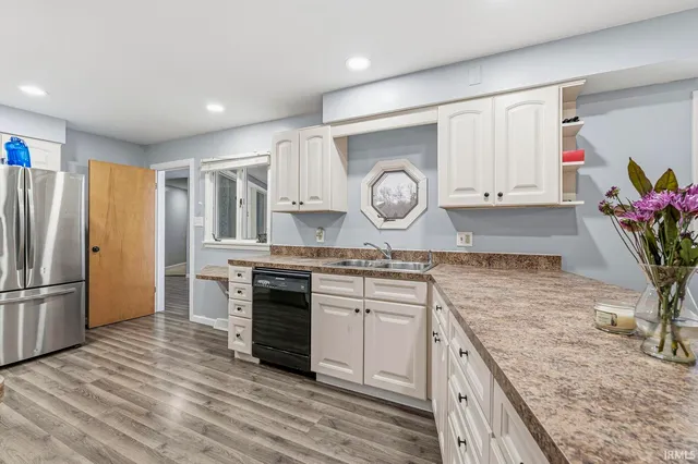 $550,000 | 51745 Winding Waters Lane North, Elkhart, IN 46514