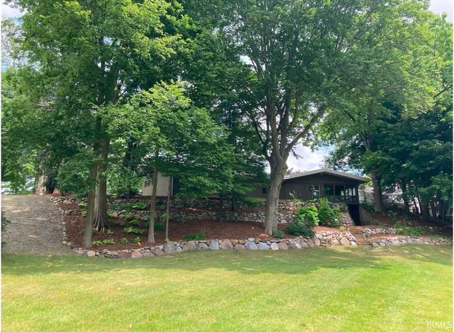 $550,000 | 51745 Winding Waters Lane North, Elkhart, IN 46514