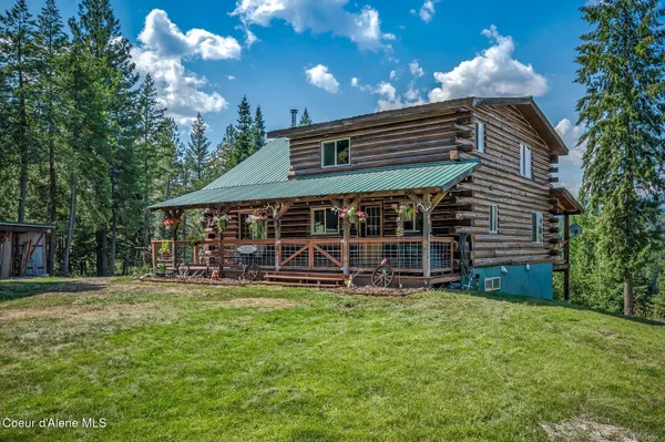 $849,000 | 124 Brown Creek Road, Naples, ID 83847