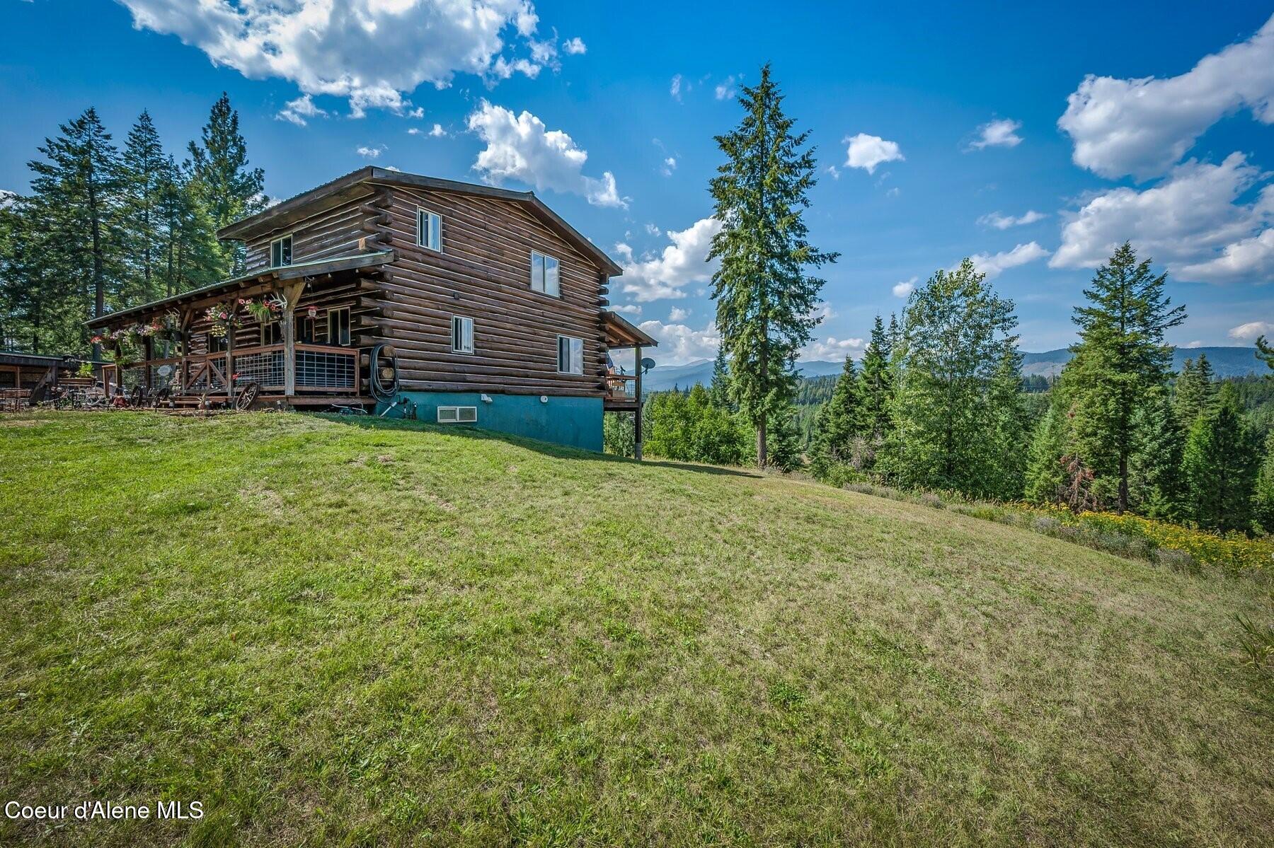124 Brown Creek Road Naples, ID 83847 - Photo 30 of 65 Well Maintained Home