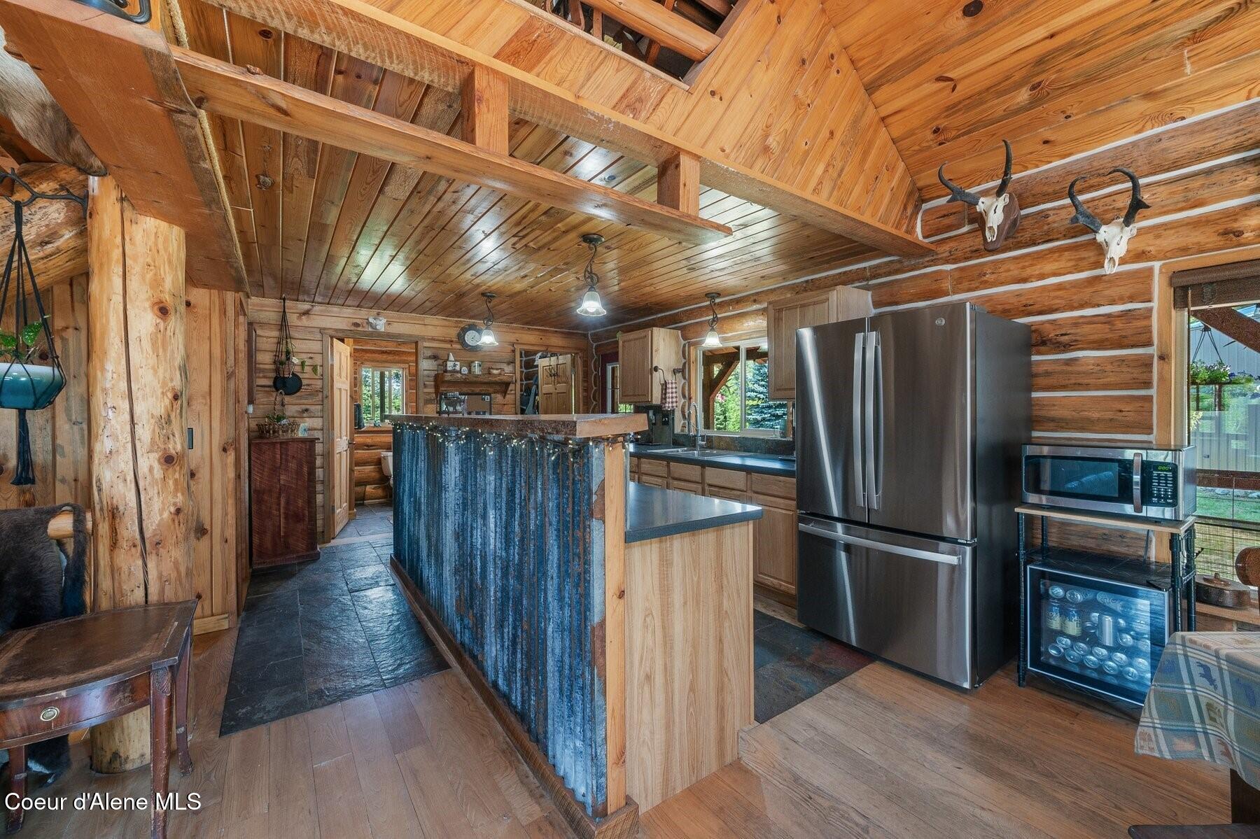 124 Brown Creek Road Naples, ID 83847 - Photo 9 of 65 Kitchen