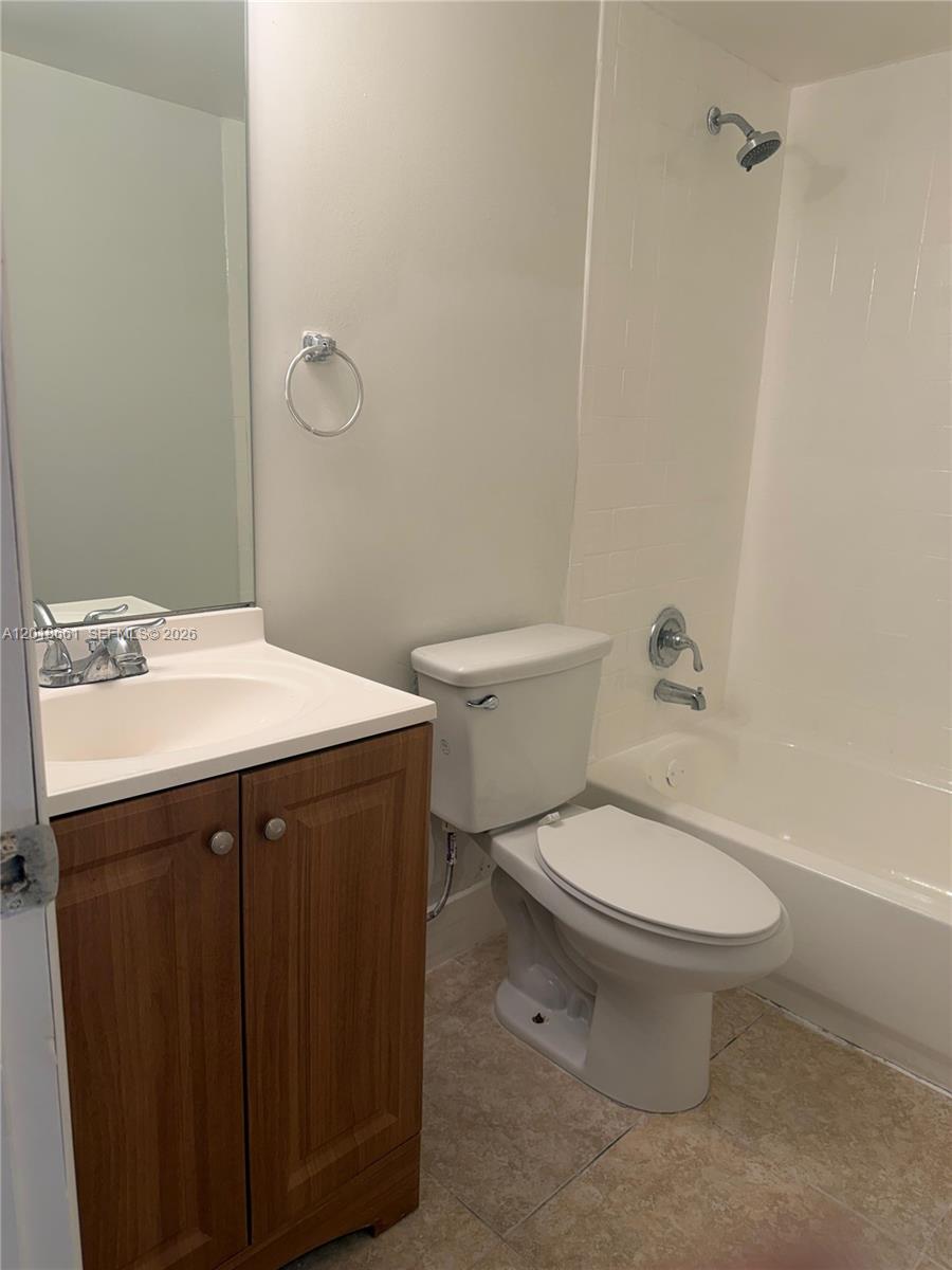 3396 Foxcroft Road, Unit 113 Miramar, FL 33025 - Photo 15 of 17 Gallery Image 15