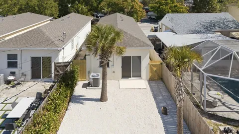 $359,900 | 607 North F Street, Lake Worth, FL 33460