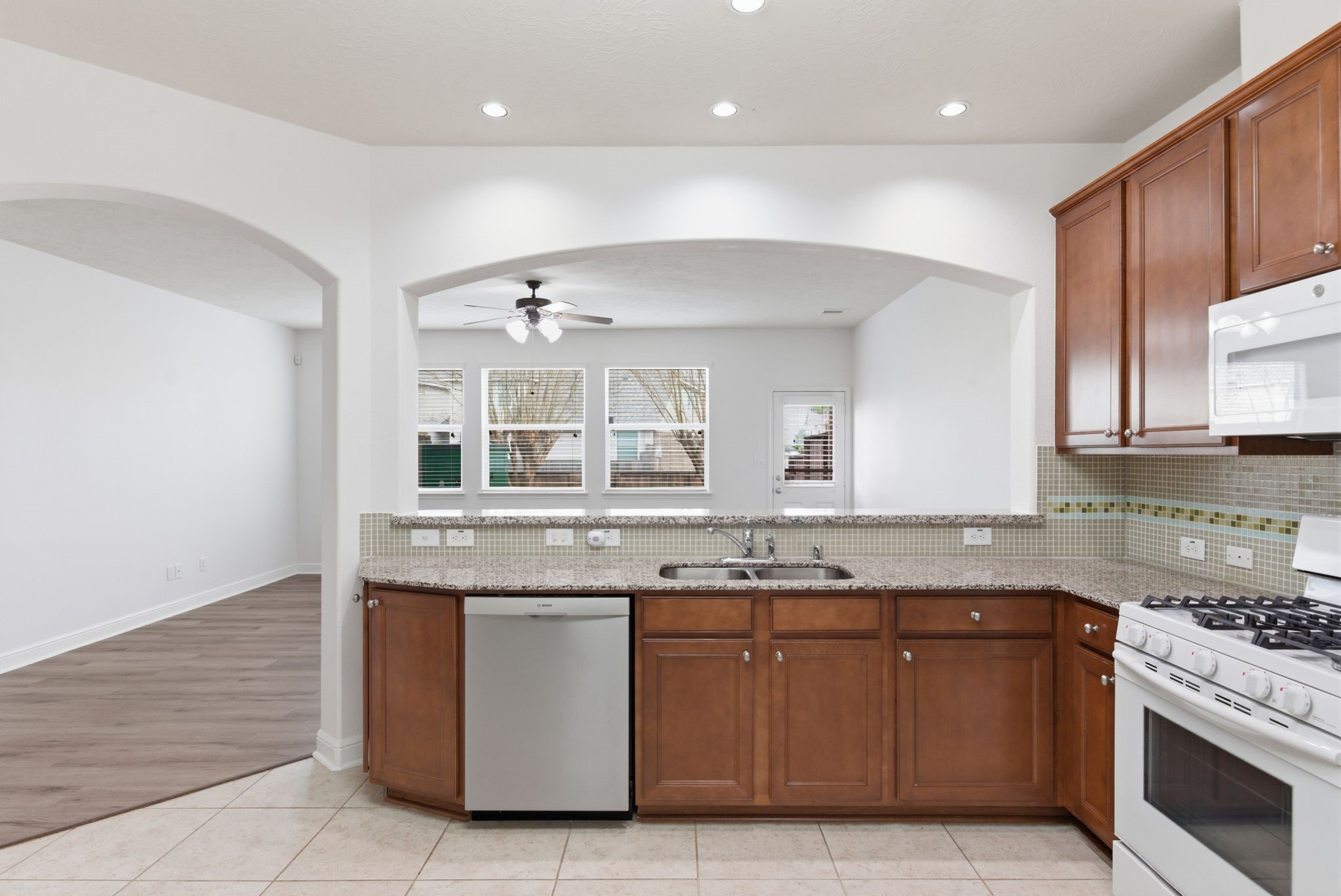 10510 Day Trail Lane Spring, TX 77379 - Photo 12 of 36