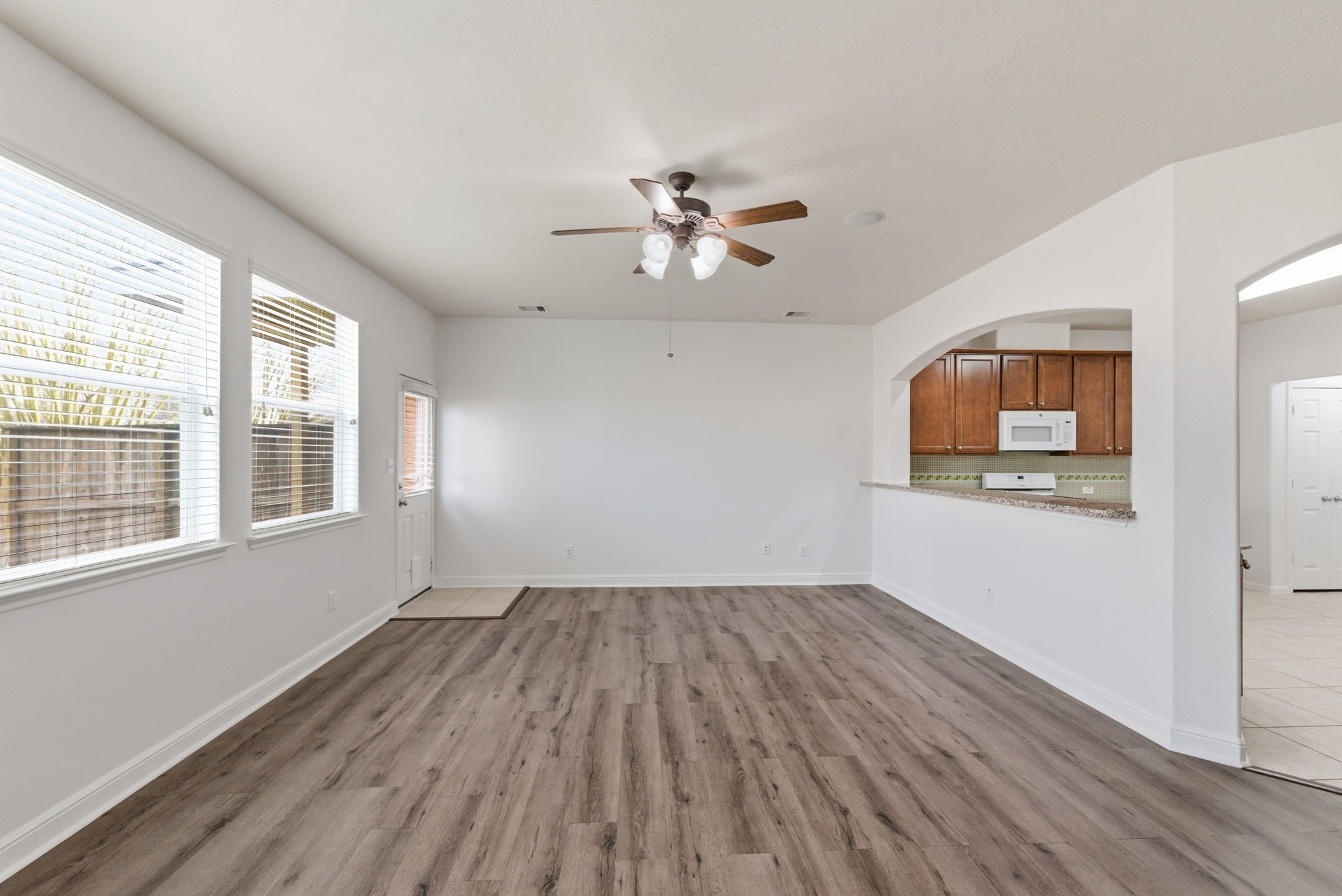 10510 Day Trail Lane Spring, TX 77379 - Photo 8 of 36