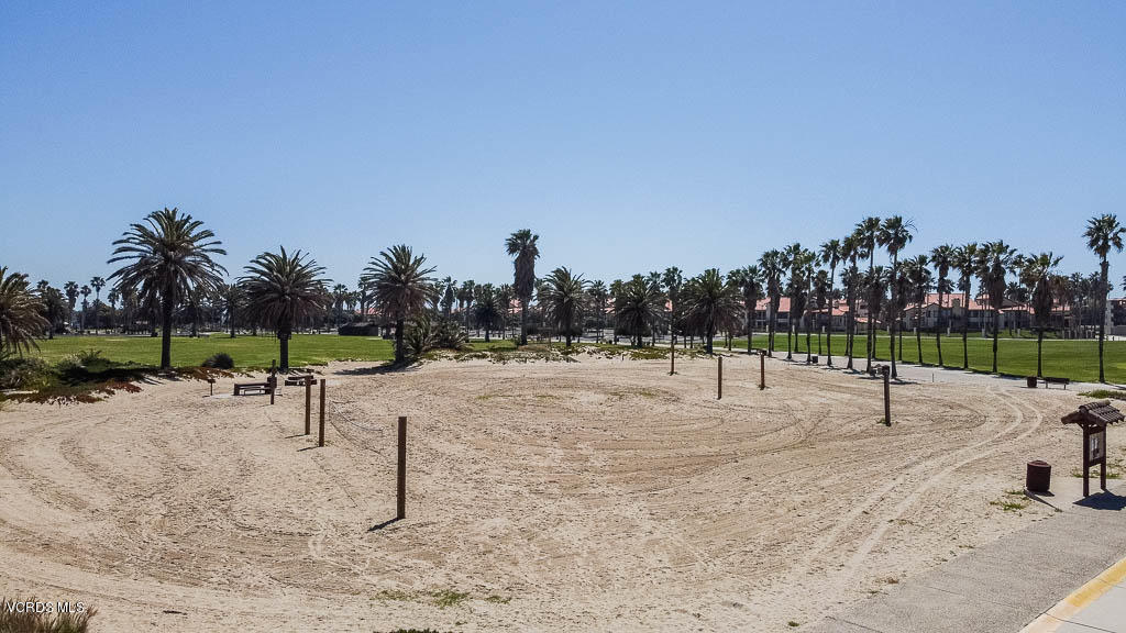 5051 Island View Street Oxnard, CA 93035 - Photo 37 of 38