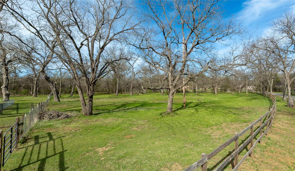 785 Trail Road Denison, TX 75021 - Photo 28 of 36
