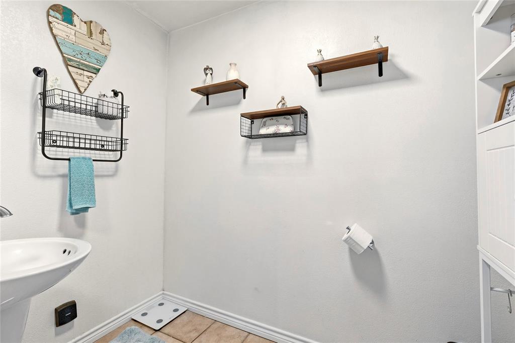 785 Trail Road Denison, TX 75021 - Photo 8 of 36