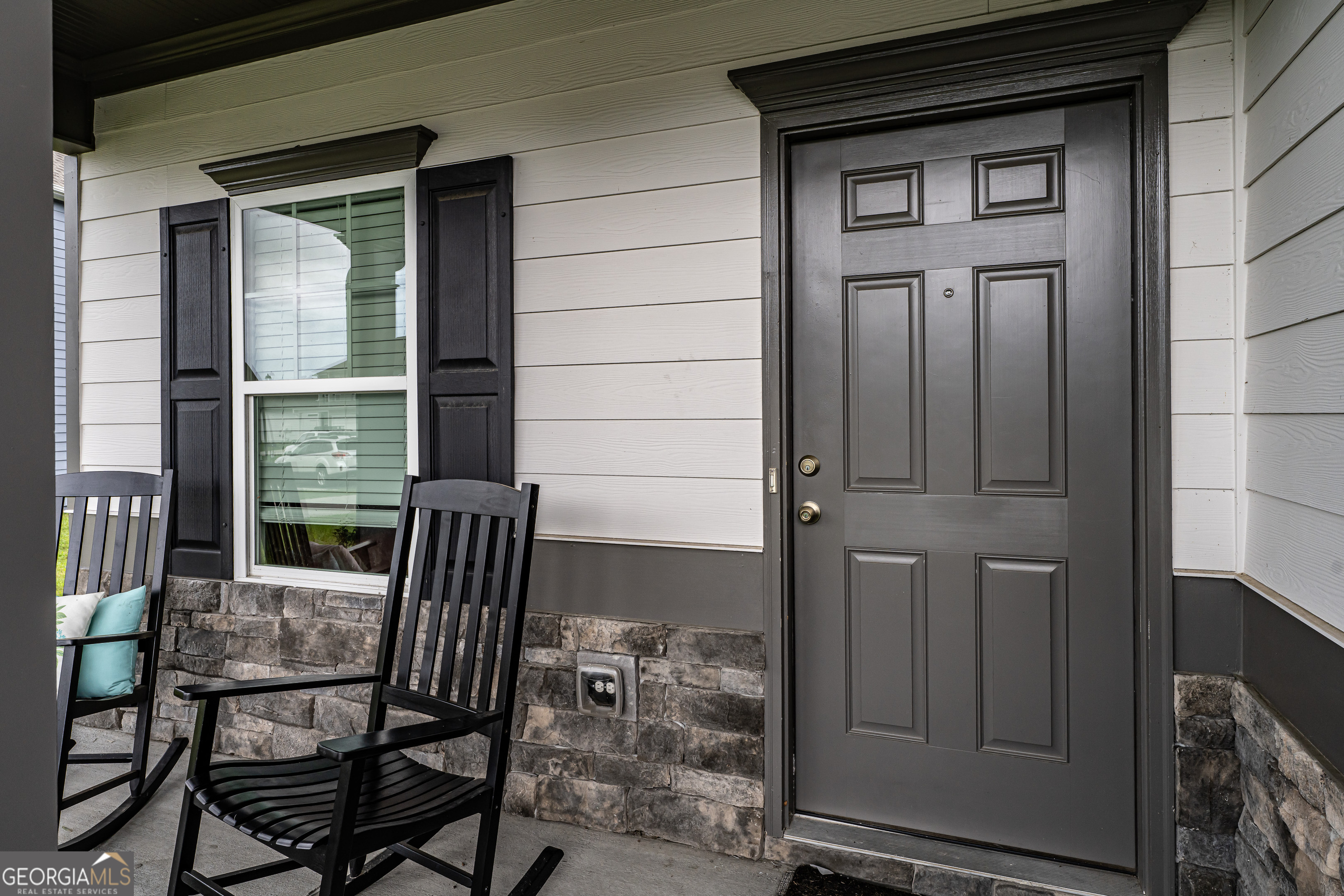84 Royal Oak Drive Northeast Rome, GA 30165 - Photo 3 of 27 a view of balcony and chair