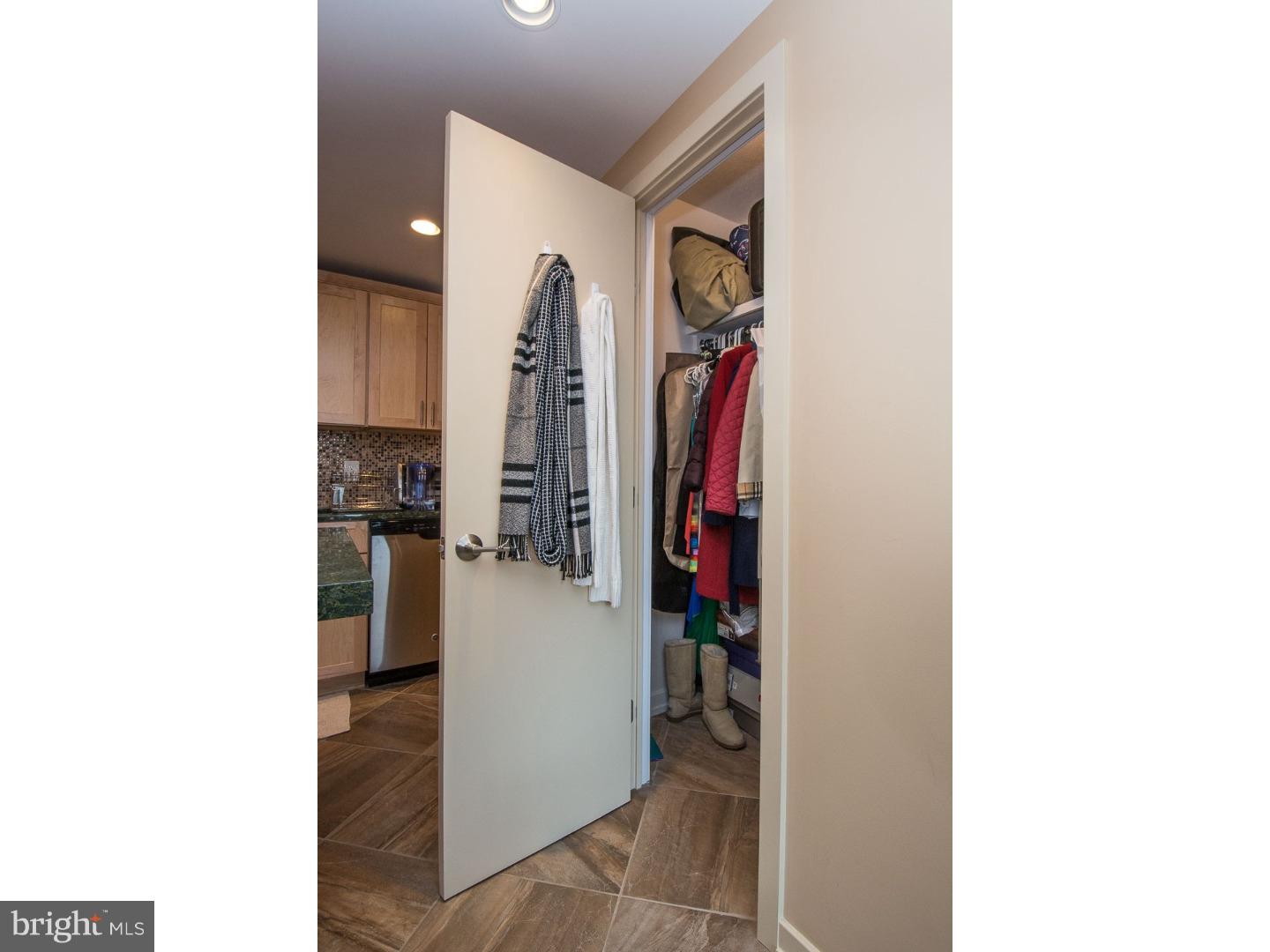 1919 Chestnut Street, Unit 1111 Philadelphia, PA 19103 - Photo 6 of 18
