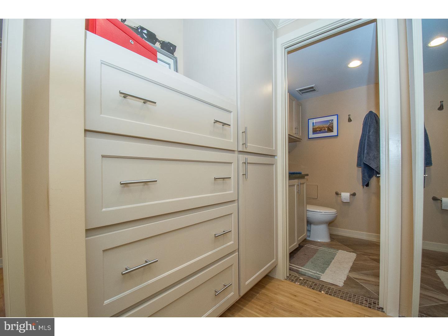 1919 Chestnut Street, Unit 1111 Philadelphia, PA 19103 - Photo 10 of 18