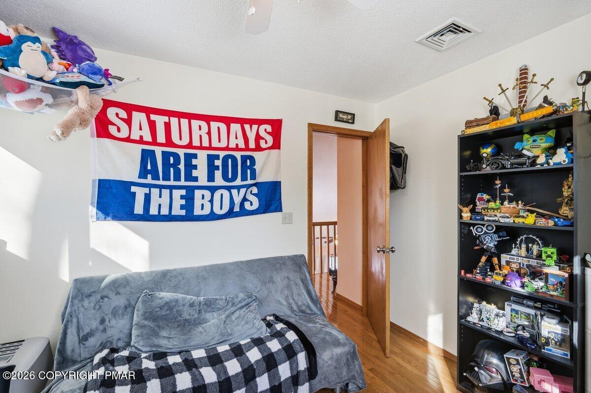 186 Pocono Boulevard Bushkill, PA 18324 - Photo 16 of 25 Photo-34