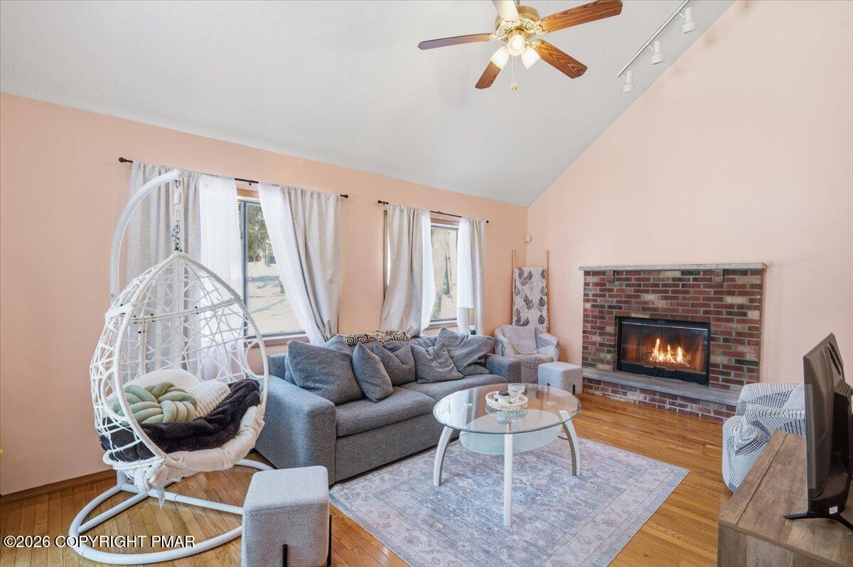 186 Pocono Boulevard Bushkill, PA 18324 - Photo 8 of 25 23-Photo-21