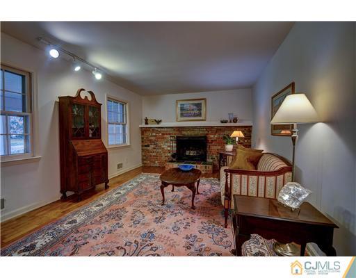 15 Taylor Road Monmouth Junction, NJ 08852 - Photo 11 of 24 Gallery Image 11