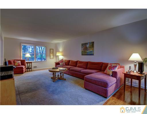 15 Taylor Road Monmouth Junction, NJ 08852 - Photo 6 of 24 Gallery Image 6