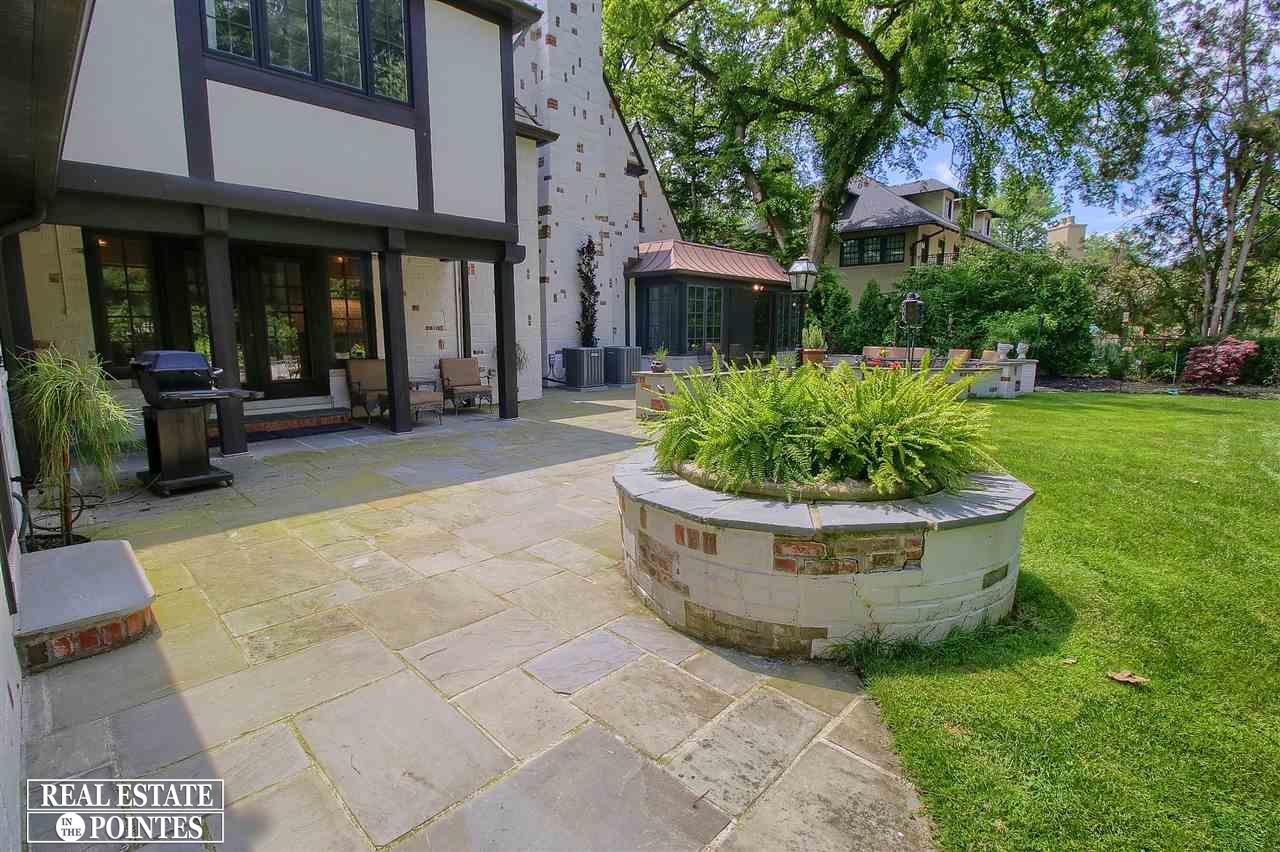 154 Cloverly Road Grosse Pointe Farms, MI 48236 - Photo 45 of 52