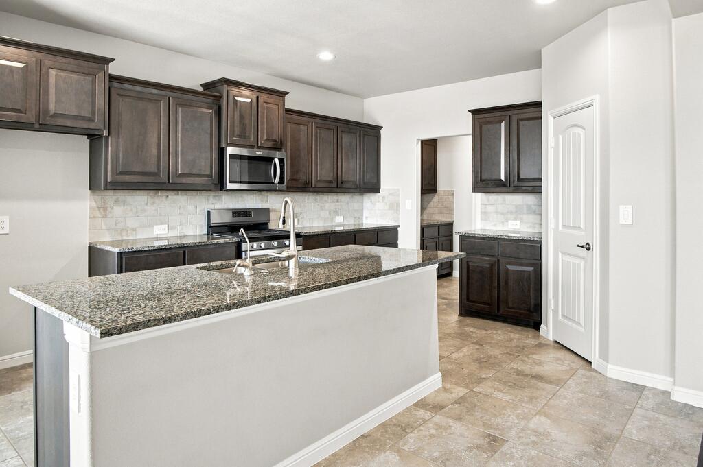 7117 Saguaro Road Odessa, TX 79765 - Photo 5 of 23 Gallery Image 5
