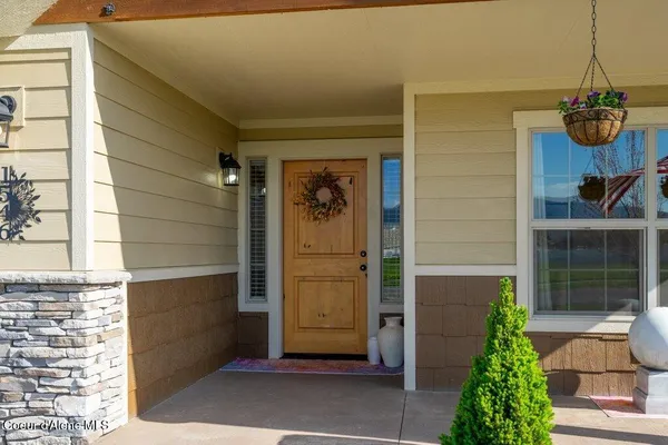 $699,990 | 1546 West Wayward Circle, Post Falls, ID 83854