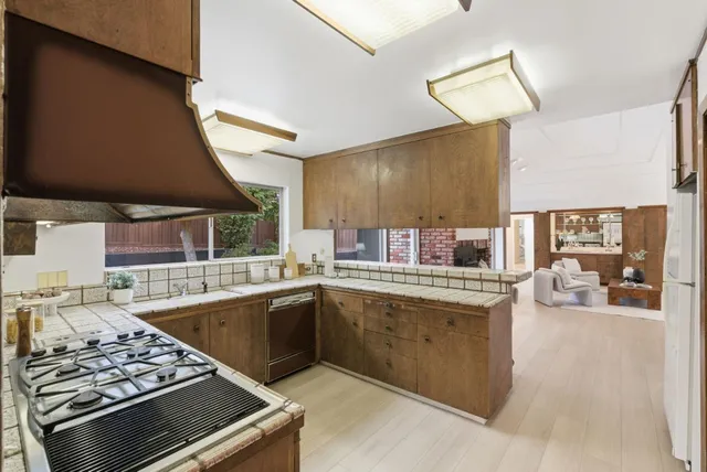 $2,868,000 | 60 Loree Lane, Millbrae, CA 94030