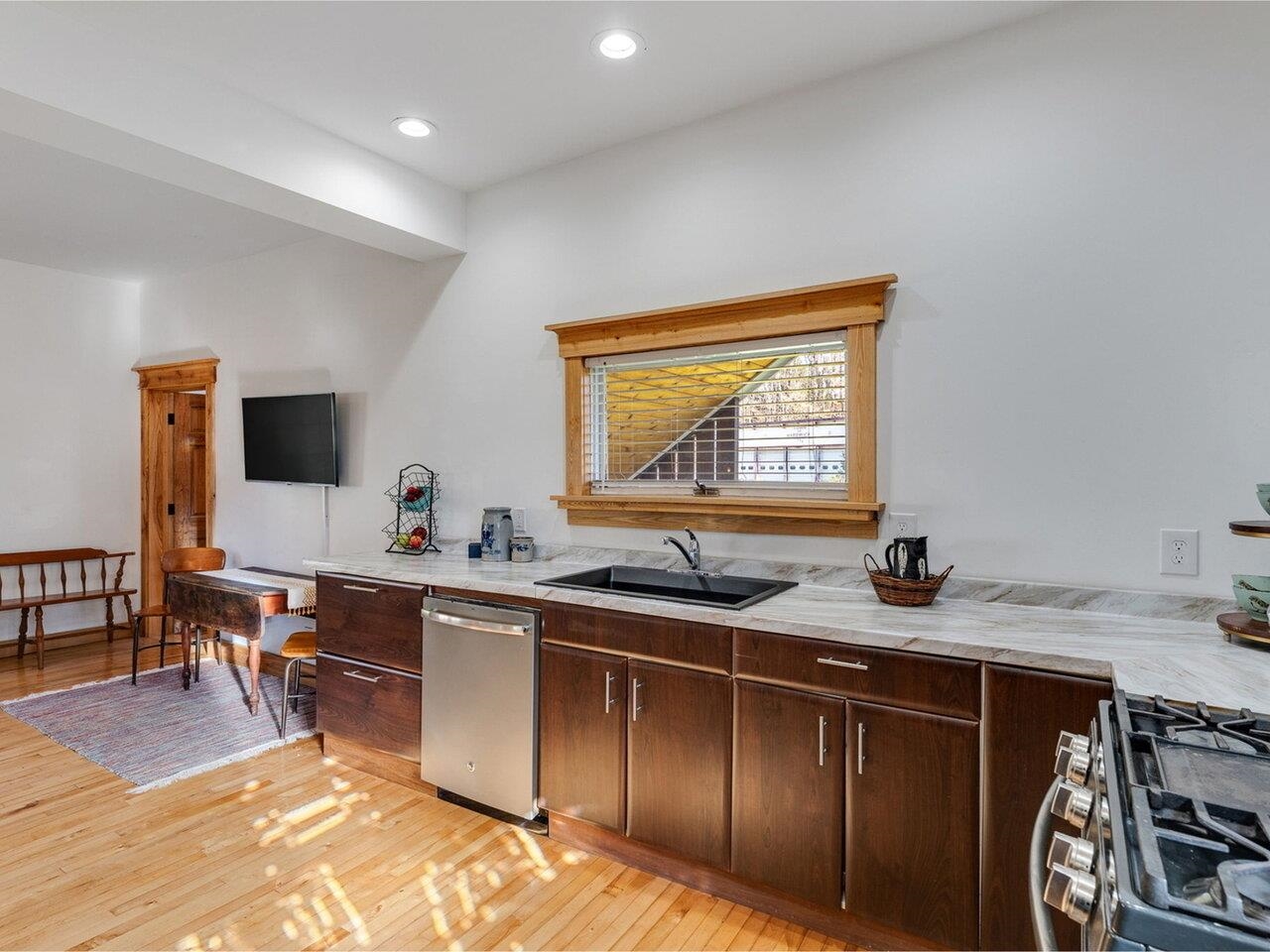 42 Depot Street Hardwick, VT 05843 - Photo 11 of 51