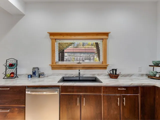 $365,000 | 42 Depot Street, Hardwick, VT 05843