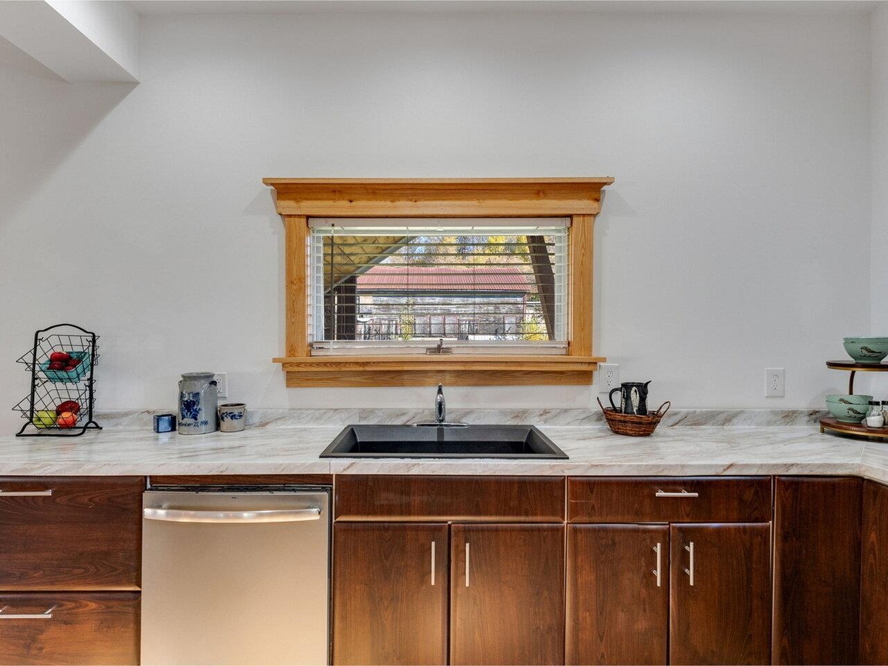 42 Depot Street Hardwick, VT 05843 - Photo 12 of 51