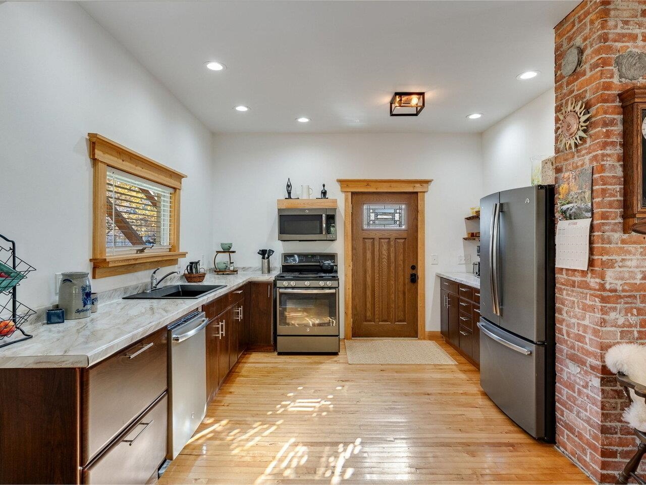 42 Depot Street Hardwick, VT 05843 - Photo 13 of 51