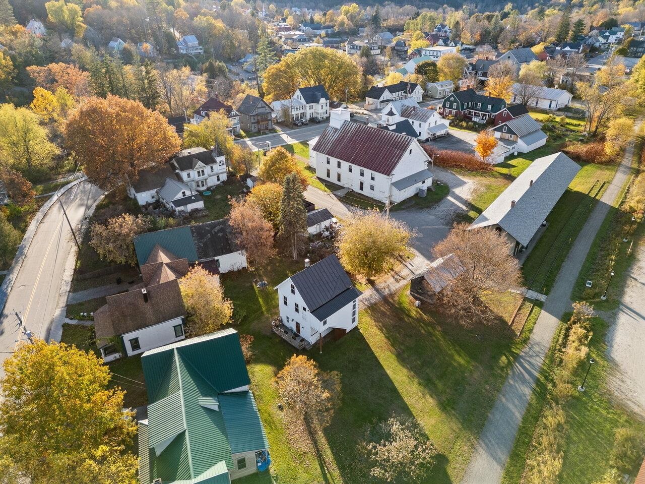 42 Depot Street Hardwick, VT 05843 - Photo 4 of 51