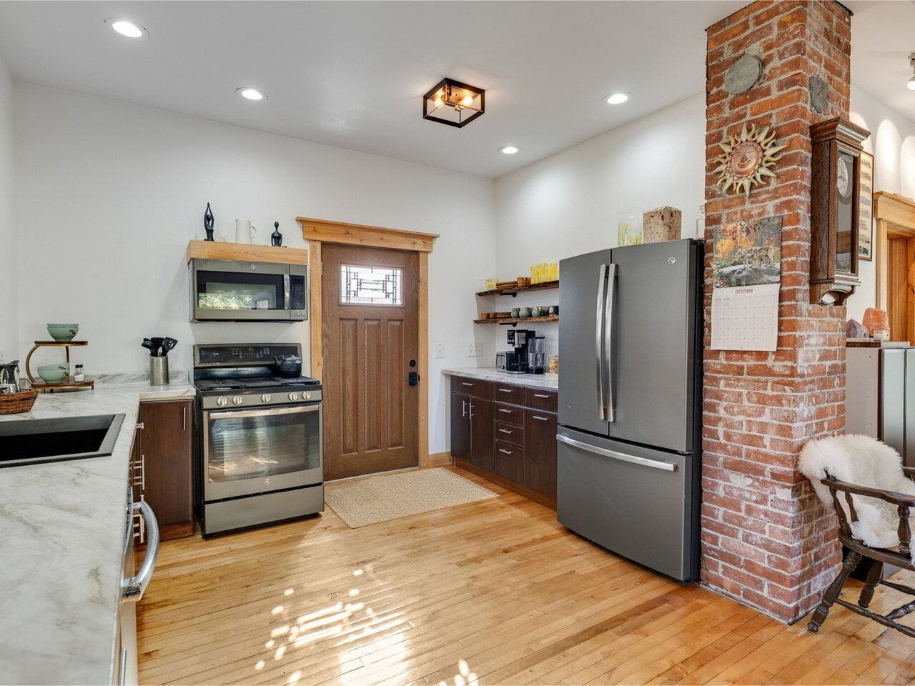 42 Depot Street Hardwick, VT 05843 - Photo 10 of 51