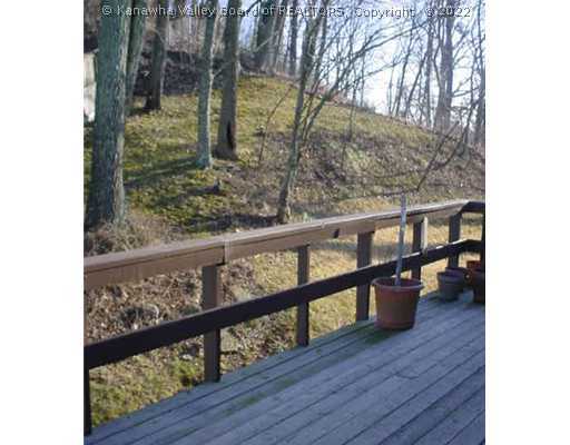 804 Echo Road South Charleston, WV 25303 - Photo 12 of 13 Yard/Garden.
