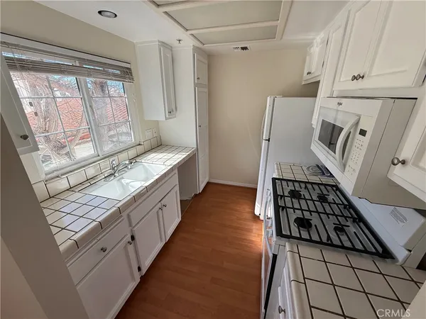 $3,175 | 249 Avenida Granada, Unit B, San Clemente, CA 92672