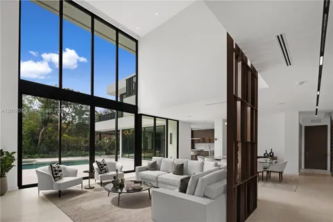 $6,700,000 | 6920 Southwest 124th Street, Pinecrest, FL 33156