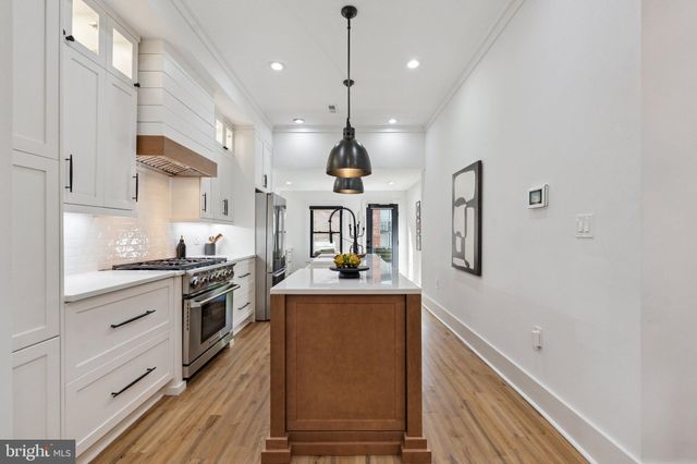 $990,000 | 1828 North Capitol Street Northwest, Washington, DC 20002
