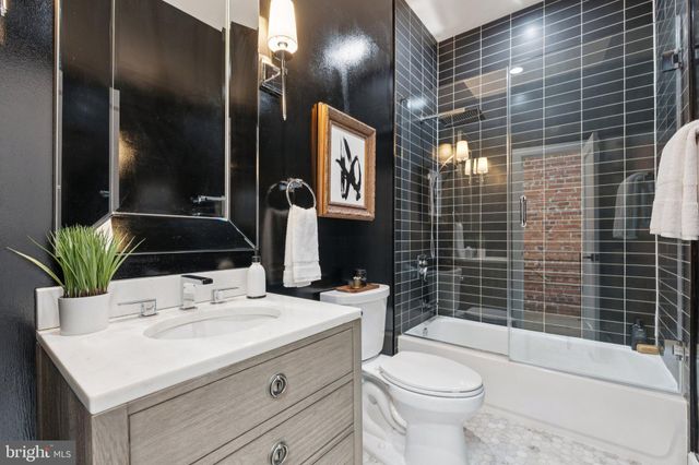 $990,000 | 1828 North Capitol Street Northwest, Washington, DC 20002